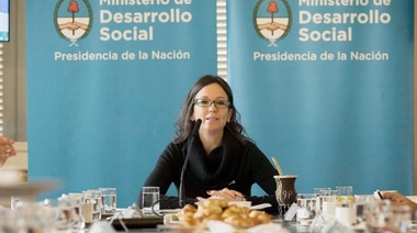 Stanley acordó armar "una mesa de trabajo" con los movimientos sociales