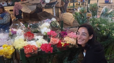 Paula Lambertini visitó a floricultores de la zona oeste