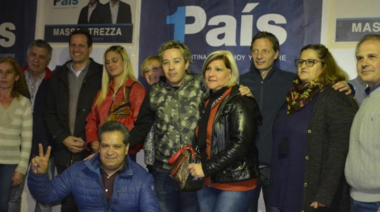 Siguen las fugas randazzistas al frente 1 País en Lomas de Zamora