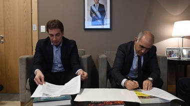 Salvador y Santilli firmaron convenio de cooperación