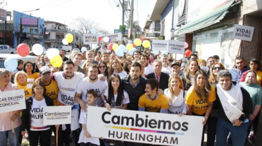 Delfino realizó un nuevo timbreo por Hurlingham junto a más de 100 vecinos