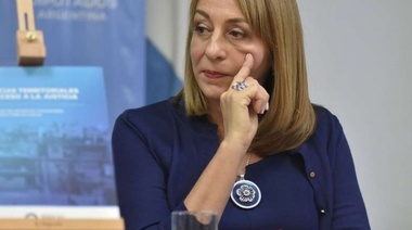 Ercolini procesó a Gils Carbó por administración fraudulenta