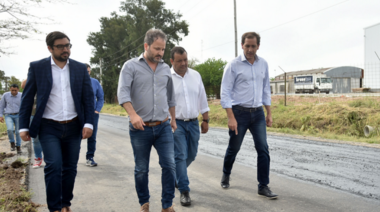 Garro recorrió obras que mejorarán la unión de Melchor Romero con Olmos