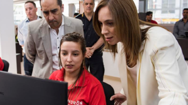 Vidal visitó el nuevo centro de operaciones y monitoreo de Morón