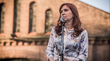 Cristina Kirchner más cerca del juicio oral por el encubrimiento de la AMIA