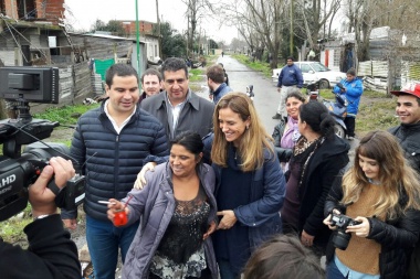 Victoria Tolosa Paz recorrió El Retiro junto a Nicolás Rodríguez Saá