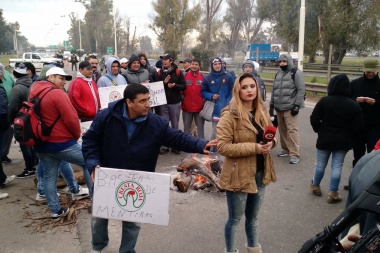Trabajadores de Cresta Roja piden la reincorporación de 51 despedidos
