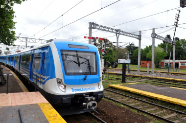 Realizan las últimas las pruebas del Tren Roca para su arribo definitivo a la ciudad