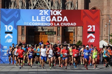 Se realizó la maratón “21K La Plata”