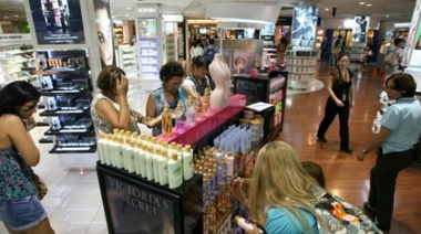 La AFIP elevó el monto de los productos que se pueden ingresar al país