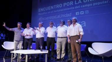 Kirchneristas, massistas y randazzistas buscan armar un frente de unidad