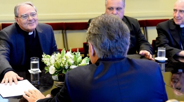 El oficialismo quiere eliminar los sueldos que reciben los obispos