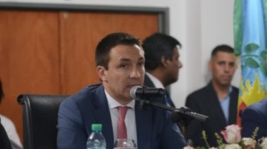 Watson criticó con dureza a Cambiemos al inaugurar las sesiones en Varela