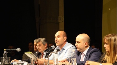 Molina apuntó a profundizar la “transformación histórica”