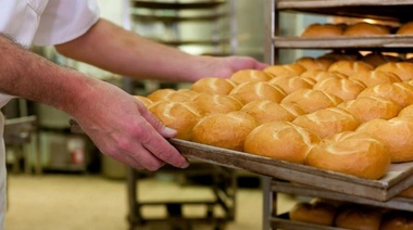 Panazo: Regalan 5.000 kilos de pan en el Congreso