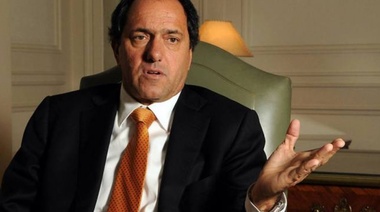 El fiscal Garganta pidió se le prohíba a Daniel Scioli la salida del país