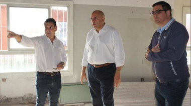 César Torres recorrió obras en Merlo