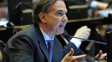 Pichetto propone excluir Ganancias del medio aguinaldo
