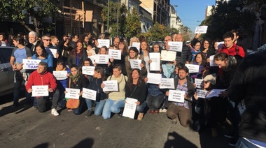 Los periodistas platenses se solidarizaron con los trabajadores de Télam