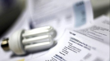 Promulgaron la reducción de impuestos en las tarifas de luz y agua