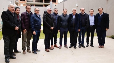 Junto a Lingeri, intendentes peronistas rechazaron el traspaso de AySA