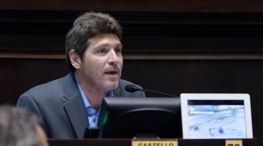 Guillermo Castello promueve habilitar el uso de Uber en la Provincia