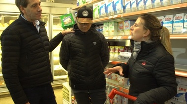 Descuentos del Bapro: Garro visitó el supermercado ‘La Amistad’