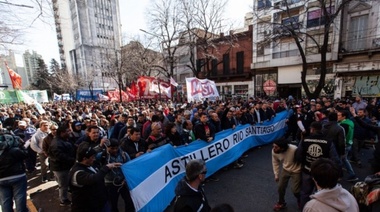 Villegas recibirá a representantes del Astillero Río Santiago
