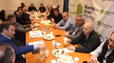 Con eje en infraestructura escolar,  Sánchez Zinny se reunió con intendentes