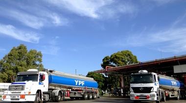 YPF y Axion volvieron a subir hasta un 12% los precios de sus combustibles