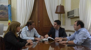 Garro: “Los intendentes vamos a hacer el esfuerzo que la provincia necesite”