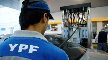 YPF baja los precios de sus naftas hasta 1,5% y sube 3% el gasoil