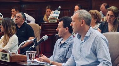 Vander sobre el Presupuesto de Garro: "Era invotable, aprobarlo fue una irresponsabilidad"