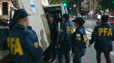 Bonadio ordenó retirar obras de arte del departamento de Cristina Kirchner