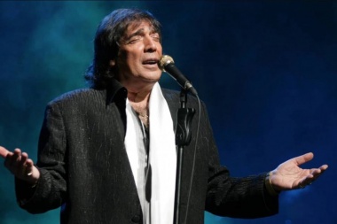 De no creer: Cacho Castaña brindará un show por el Día de la Mujer