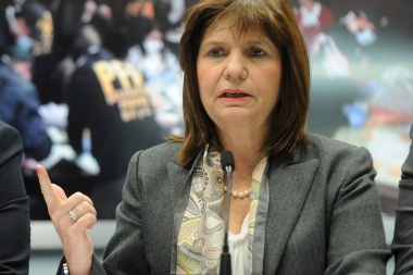 Patricia Bullrich dijo que el paro general de la CGT "es lamentable"