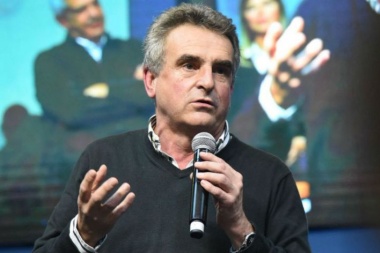 Rossi busca tenderle puentes al Peronismo Federal