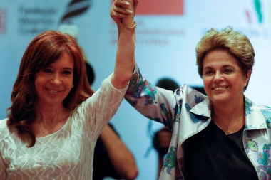 Dilma Rousseff y Cristina Kirchner encabezan la "contracumbre" del G20