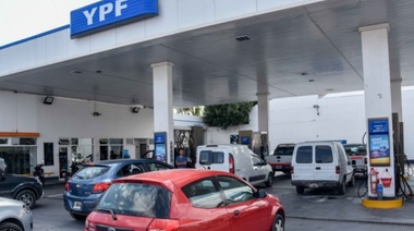 YPF baja el precio de los combustibles hasta un 3,2%