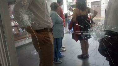 Volvieron a atacar la sede del PJ La Plata
