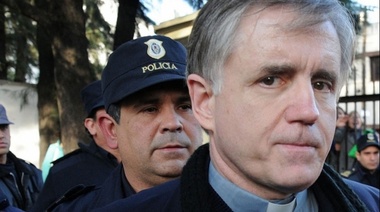 Ordenan incluir al padre Grassi en el Registro Genético de Violadores