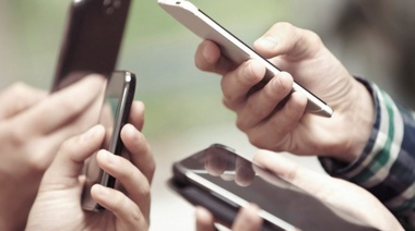 Vuelven a subir los abonos de los celulares