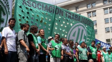 Los estatales piden una recomposición salarial para compensar la inflación