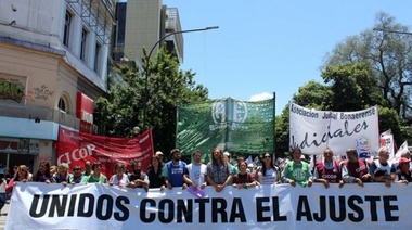 Estatales, judiciales y médicos bonaerenses vuelven a parar