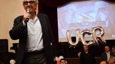 Para Suárez Lastra, "una mayoría importante" de la UCR apoya seguir en Cambiemos