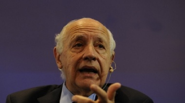 Lavagna confirmó su precandidatura a Presidente