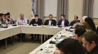 El Gobierno acordó con los docentes universitarios un aumento salarial en etapas