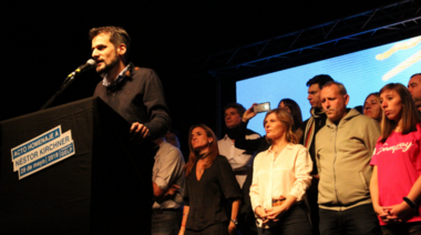 Con un multitudinario acto, Nano Cara homenajeó a Néstor Kirchner