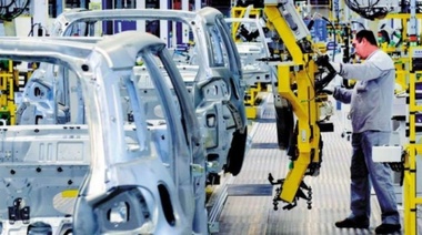 La industria cayó un 8,8% en abril