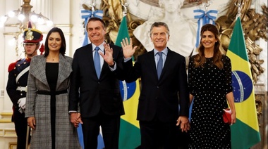En su visita a la Argentina, Bolsonaro pidió votar por Macri